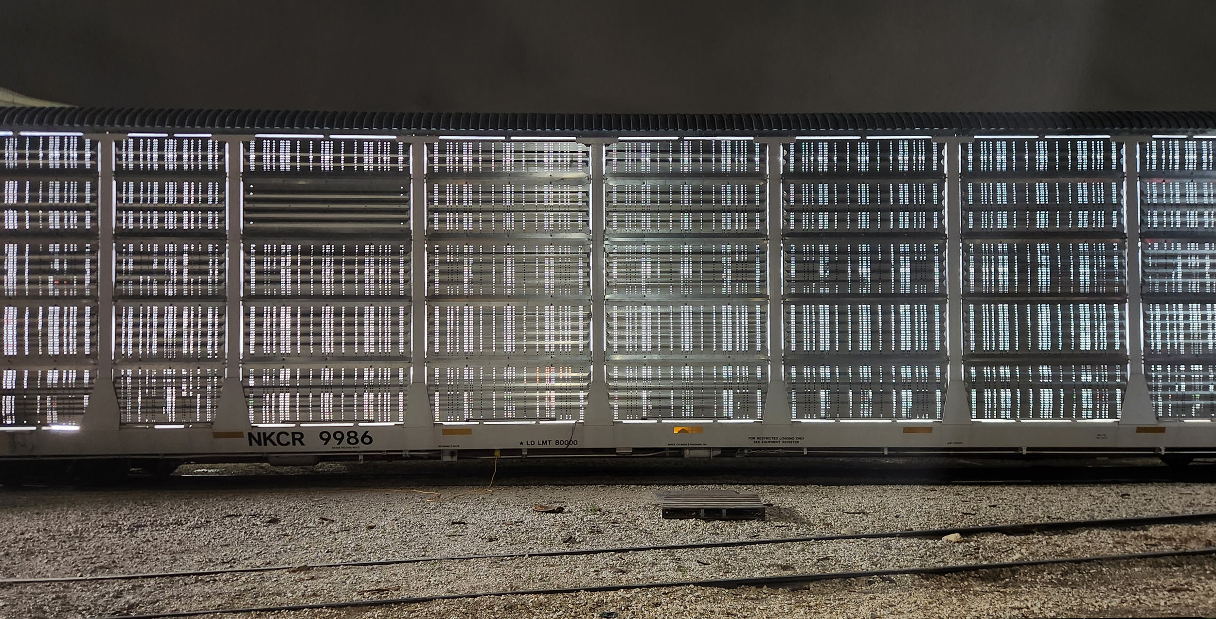 Autorack Railcar Lighting