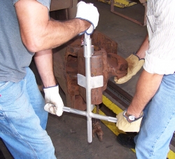 Offset Two-Person Coupler Knuckle Transport And Installer