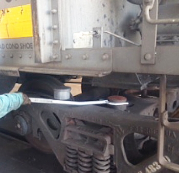 Side Bearing Lifting Tool